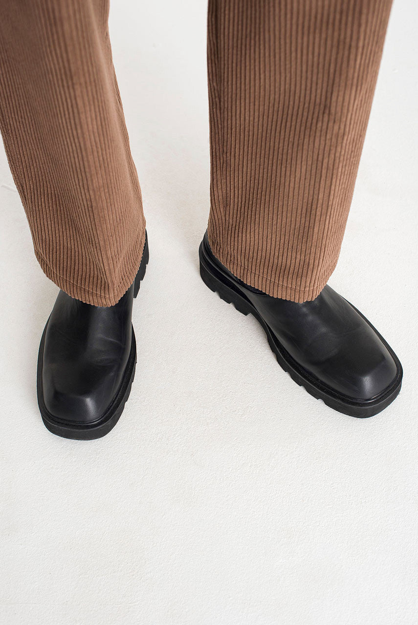 Holger Square-Toe Clog