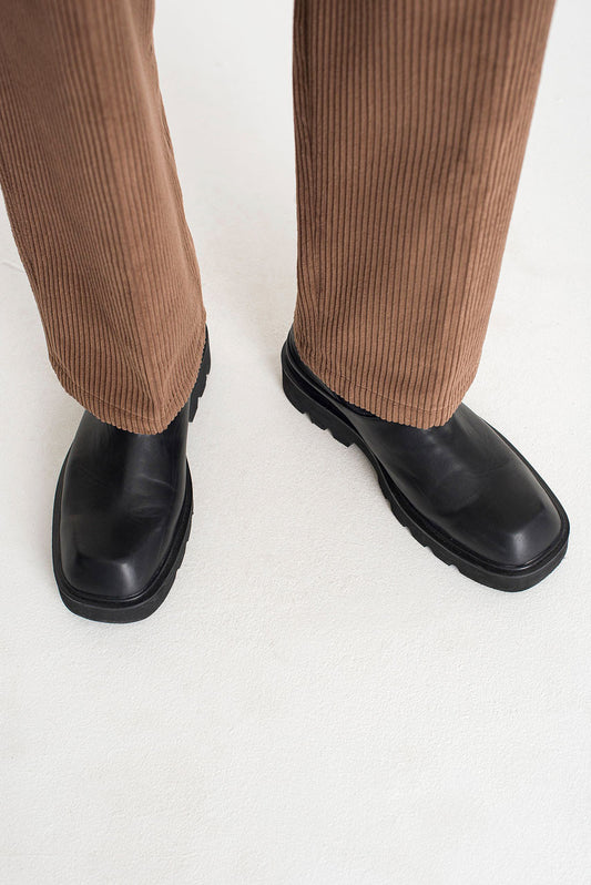 Holger Square-Toe Clog